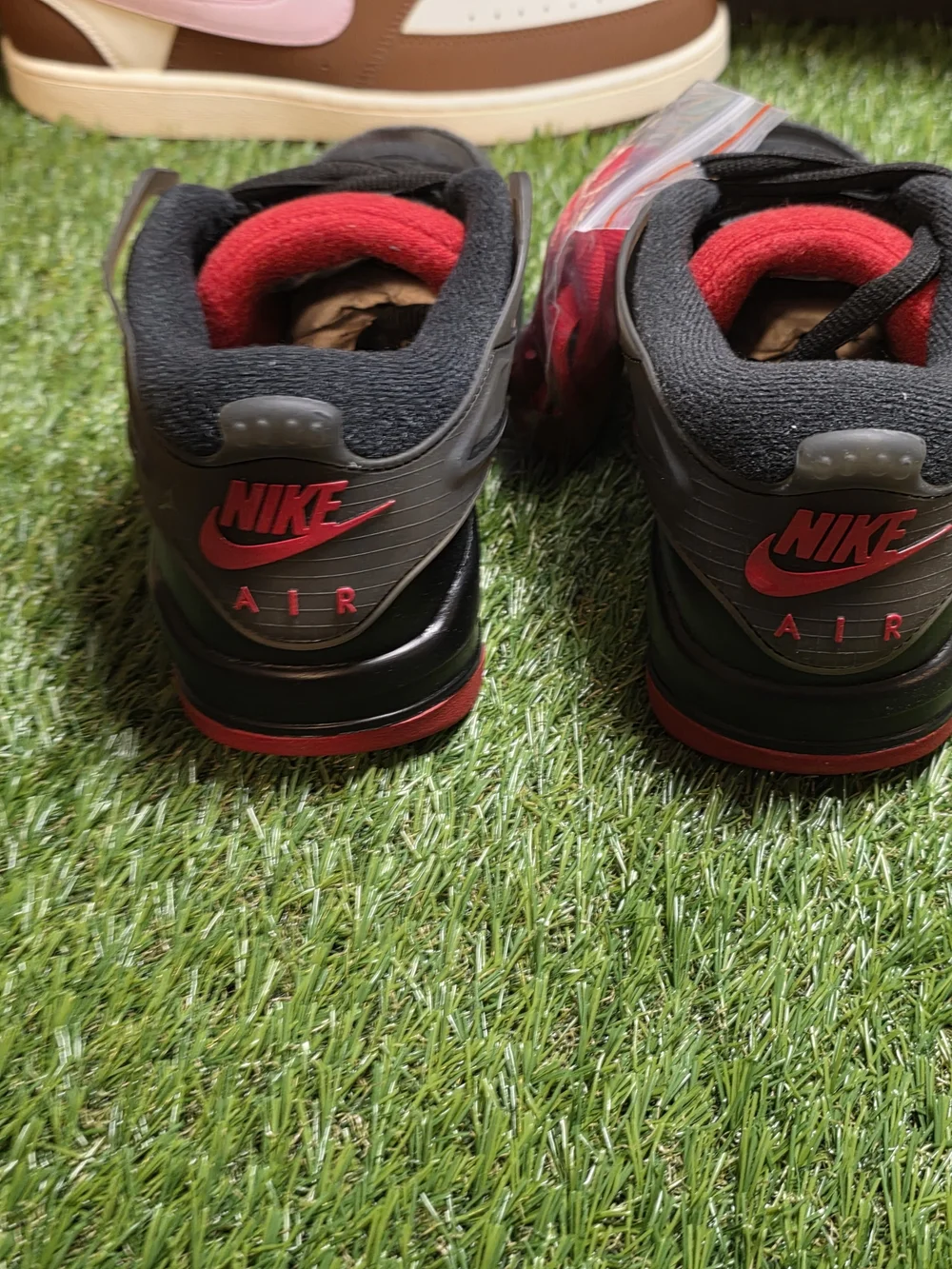 Nike Men's Black Sneakers with Red Accents
